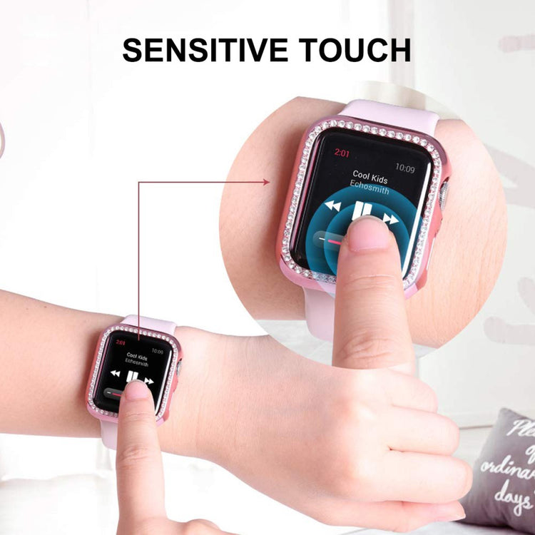 Beskyttende Apple Watch Series 7 41mm Cover med Skærmbeskytter i Plastik og Rhinsten - Pink#serie_1