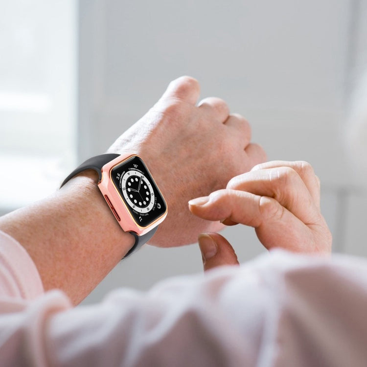 Meget Fint Apple Watch Series 8 (45mm) / Apple Watch Series 7 45mm Cover med Skærmbeskytter i Plastik og Hærdet Glas - Pink#serie_5